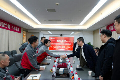 吉利商用车集团莅临KA电子物流进行交流